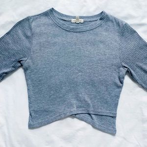 UO Long Sleeved Grey Crop Top